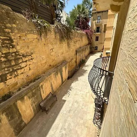 Appartamento Character Maisonette Spinola Bay *