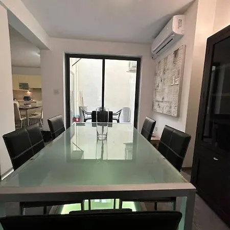 Character Maisonette Spinola Bay Saint Julian's