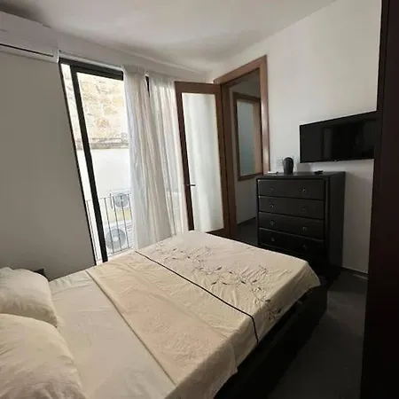 Character Maisonette Spinola Bay Lejlighed